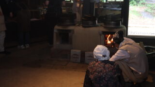 かまどでご飯を炊きました。 | 染谷家住宅